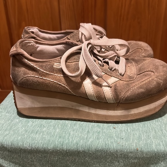 Sketchers from something else size 5.5 US wedge tan upper leather - Picture 7 of 13